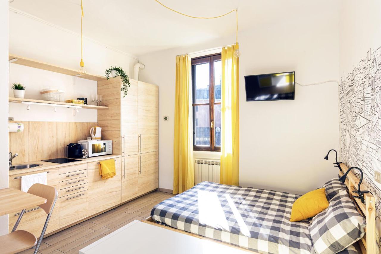 A Yellow Touch - Modern Studio In Isola Milano Zewnętrze zdjęcie